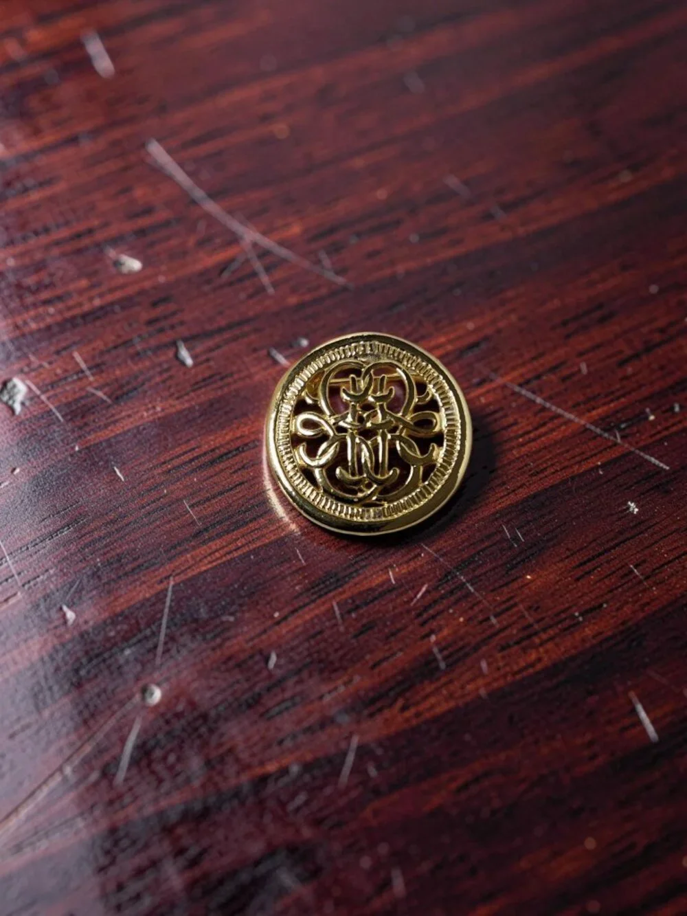 Vintage 1960s Goldtone Round Scroll Design Brooch Pin